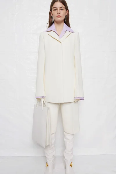 Look 16